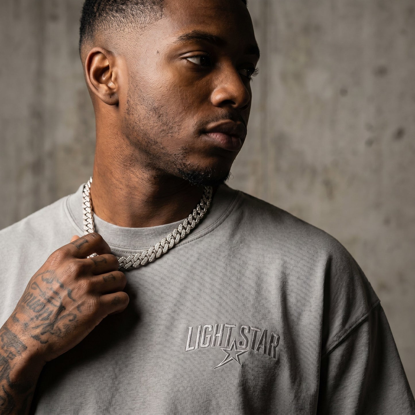 Tonal Embroidery Heavy Tee Cement Grey detail