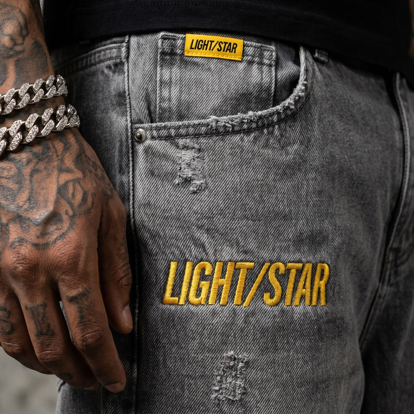 Distressed Baggy Jean Distressed Grey detail