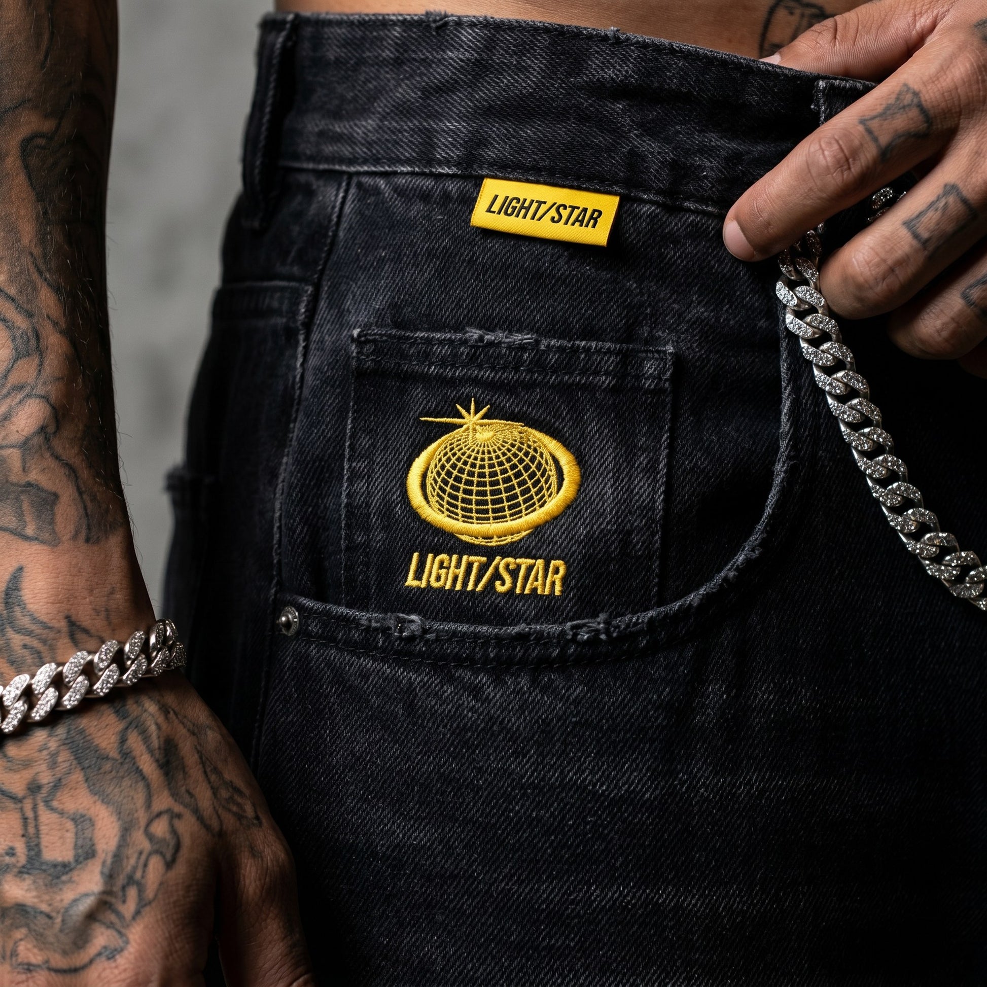 LS Embroidered Baggy Jean Distressed Grey detail