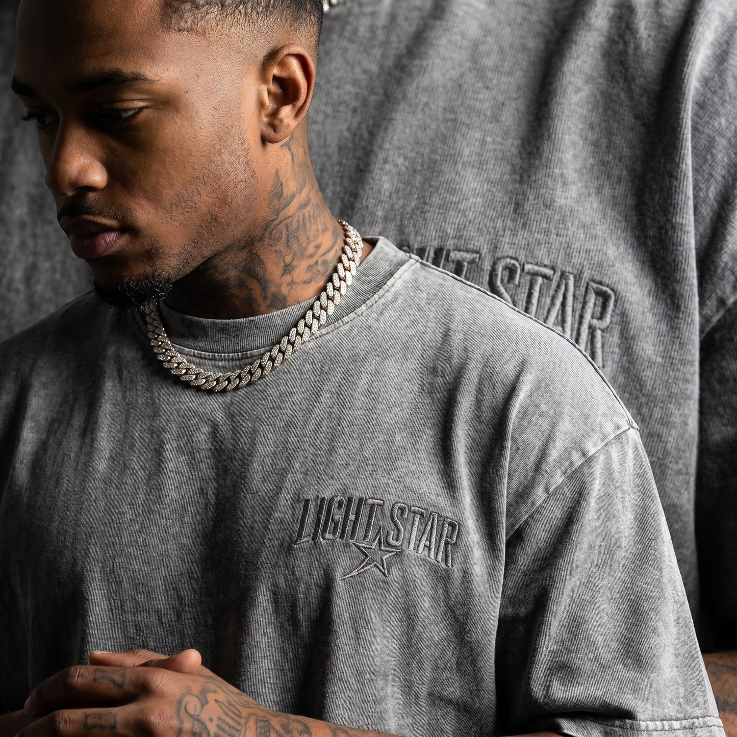 Stencil Star Heavy Tee Acid Wash Grey detail