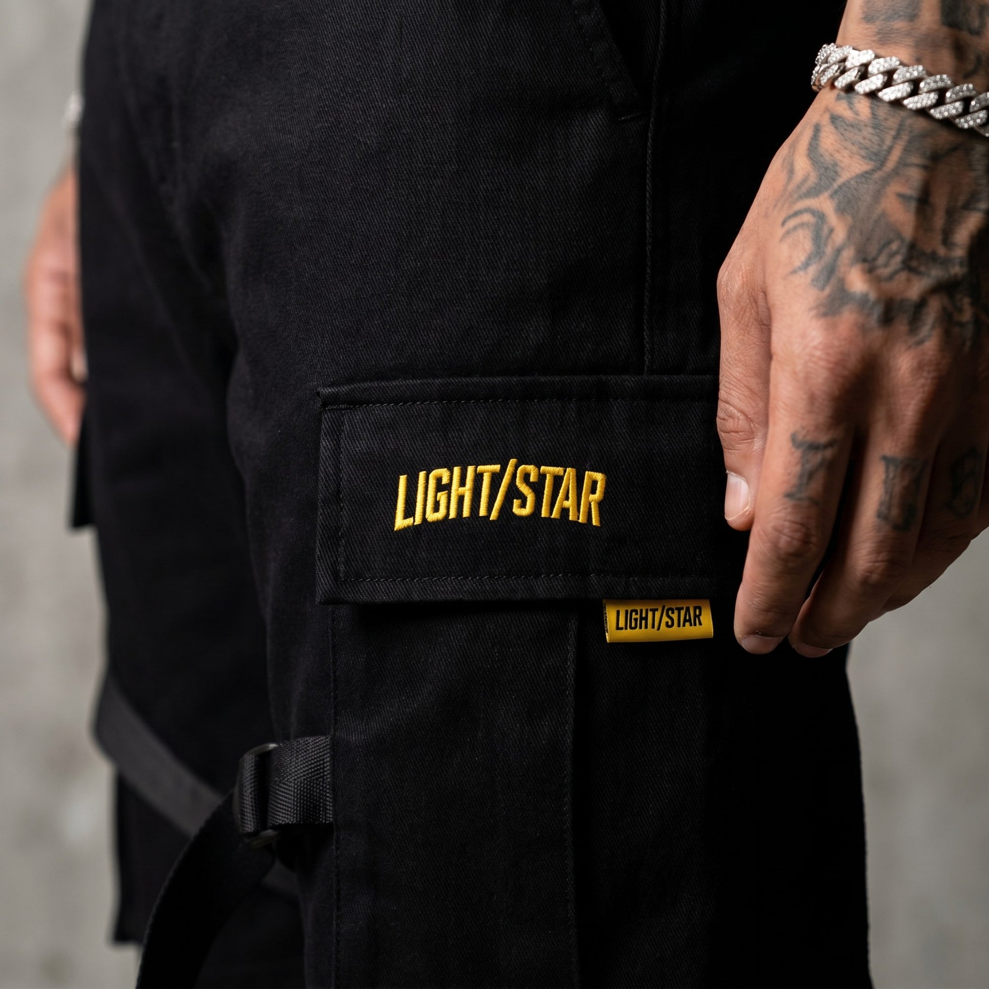 Strap Cargo Pant Black Tactical detail